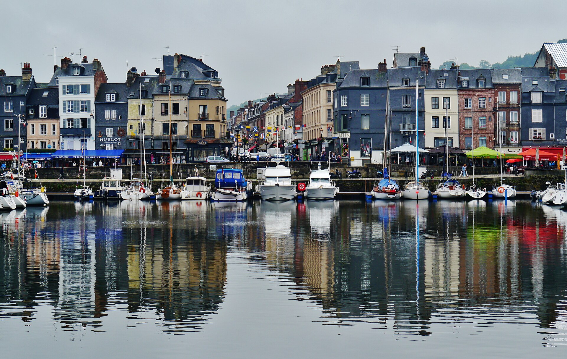 Bassins et berges maçonnées à Honfleur